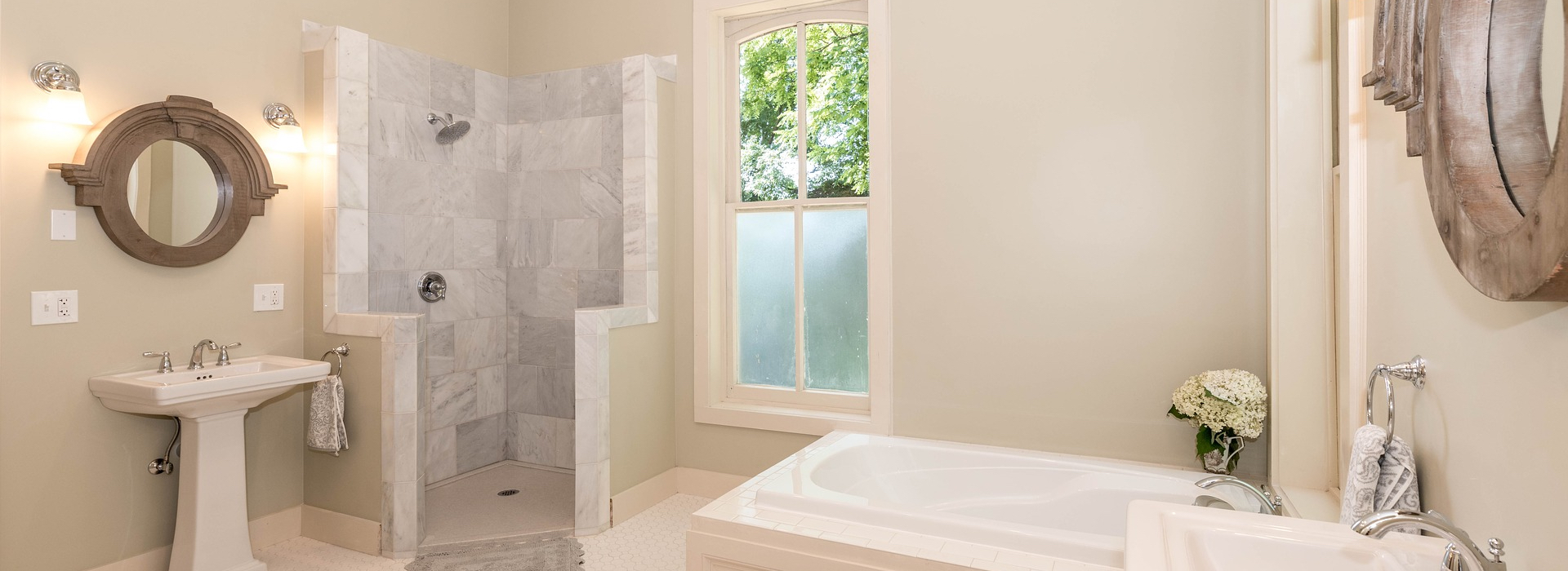 5 façons simples de déboucher votre drain de douche